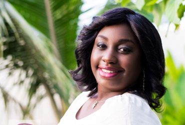 Laetitia Gadegbeku, une Alysma organisatrice du Diner En Blanc Abidjan