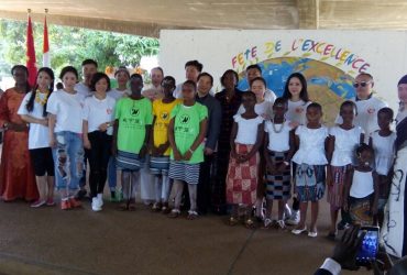 Cérémonie culturelle avec des femmes entrepreneures chinoises au Lycée Sainte Marie